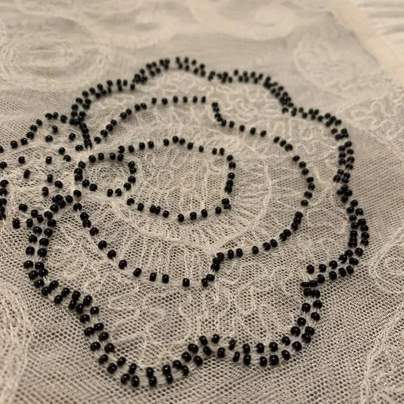 American Eagle Outfitters cream colored mesh top in size Large. - Picture 5 of 9